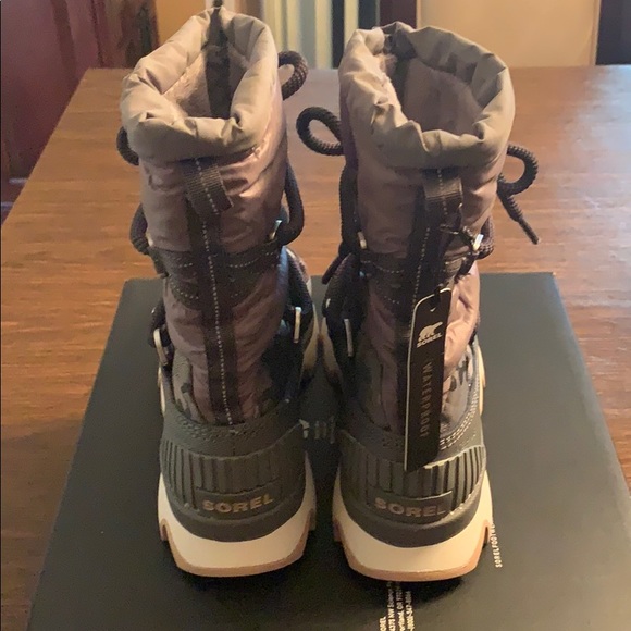 Sorel Kinetic Waterpoof Faux Fur Lined Boots - Picture 6 of 8